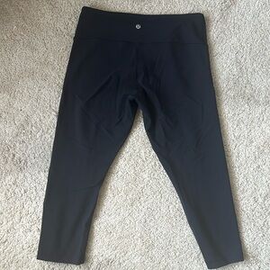 Lululemon Wonder Under capri leggings